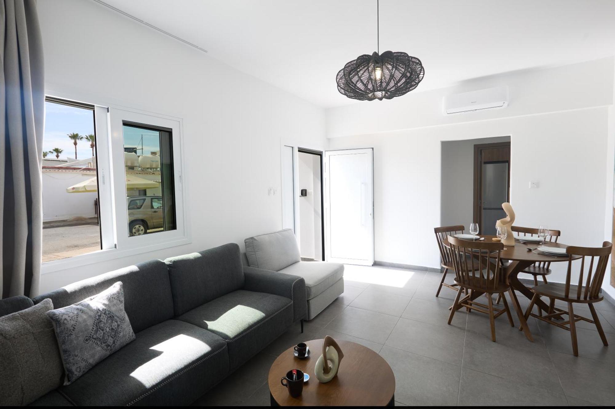 Adamandri Lodge - Prime Location Айя Напа Екстериор снимка