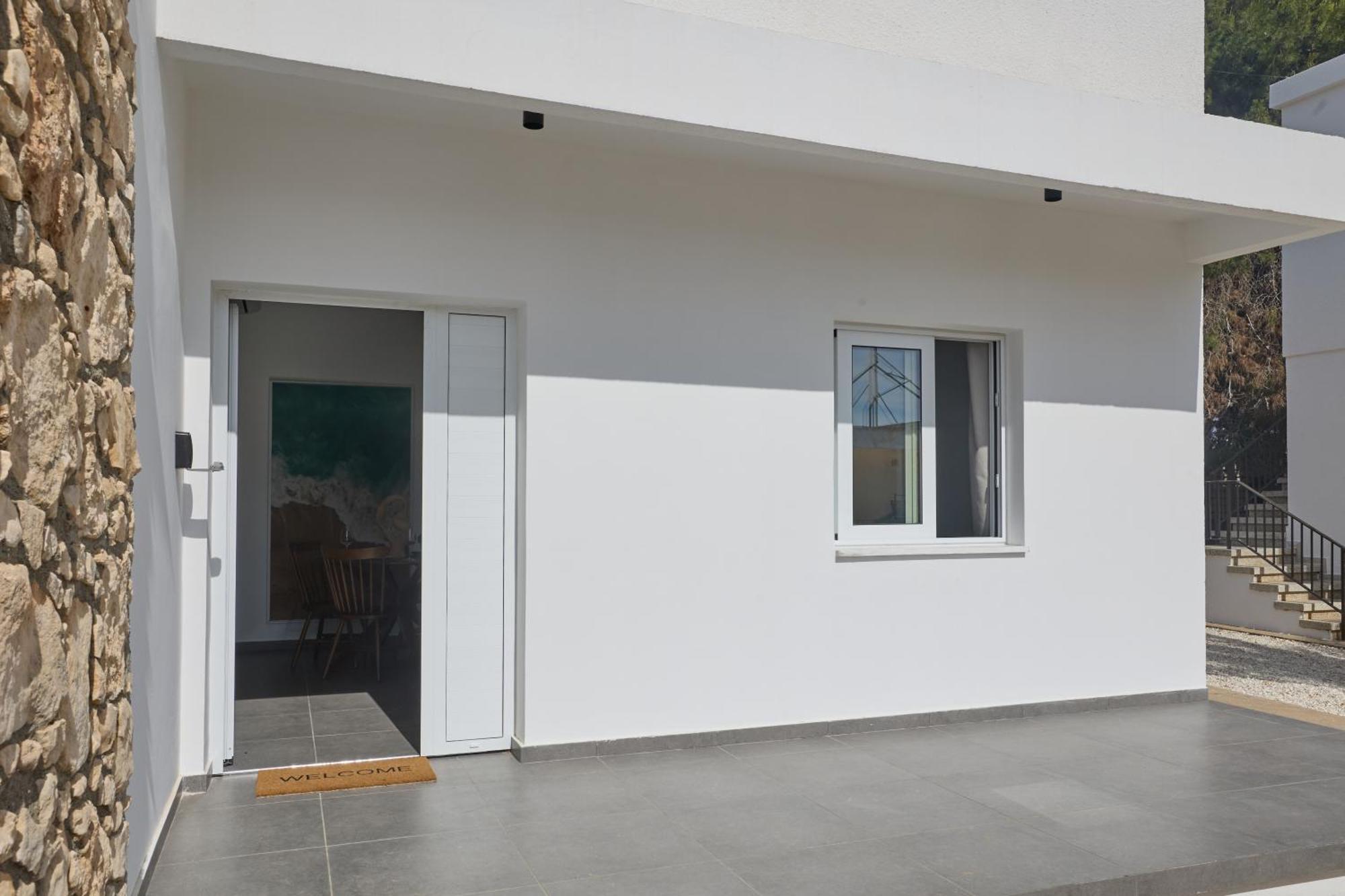 Adamandri Lodge - Prime Location Айя Напа Екстериор снимка