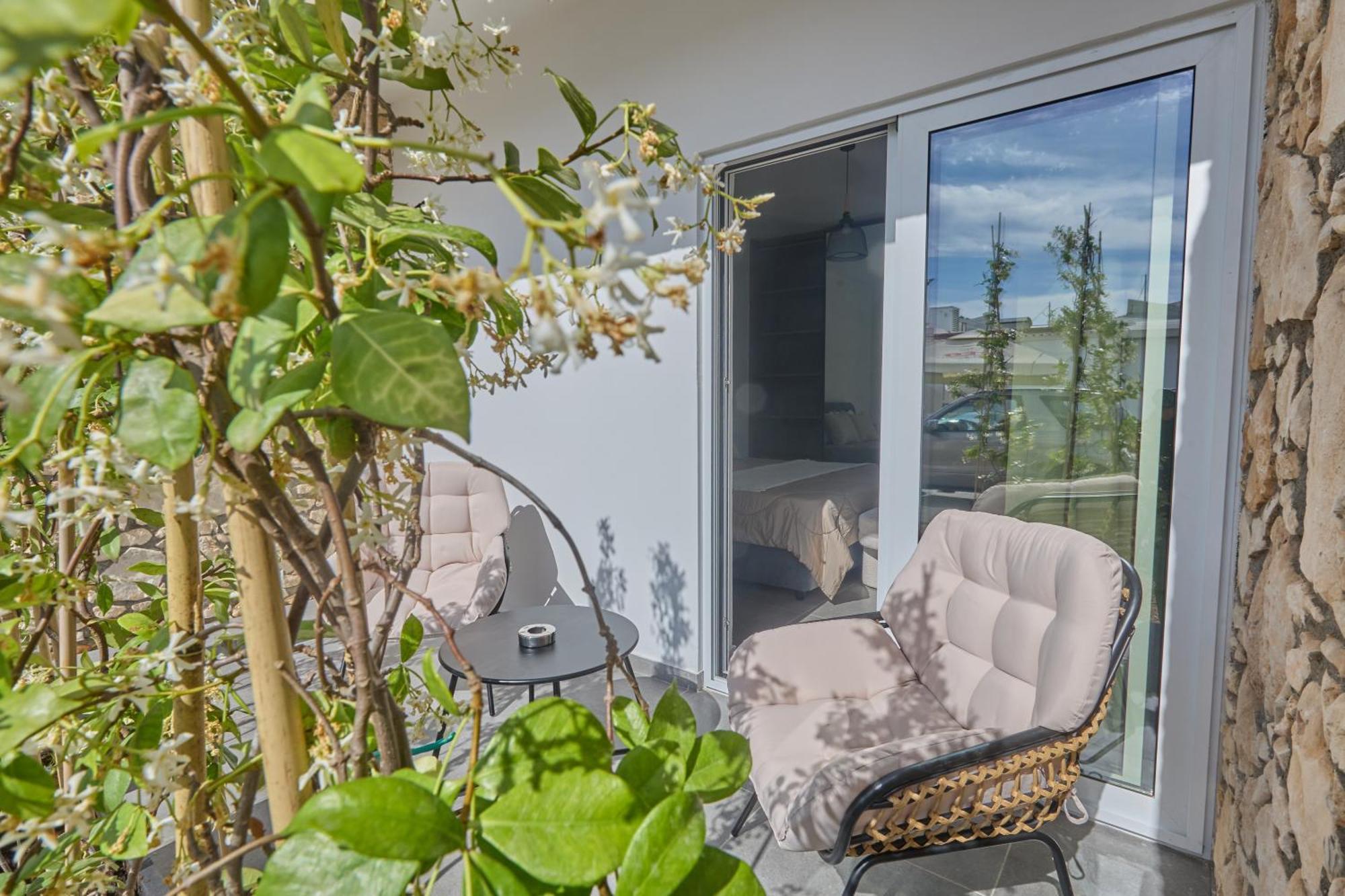 Adamandri Lodge - Prime Location Айя Напа Екстериор снимка